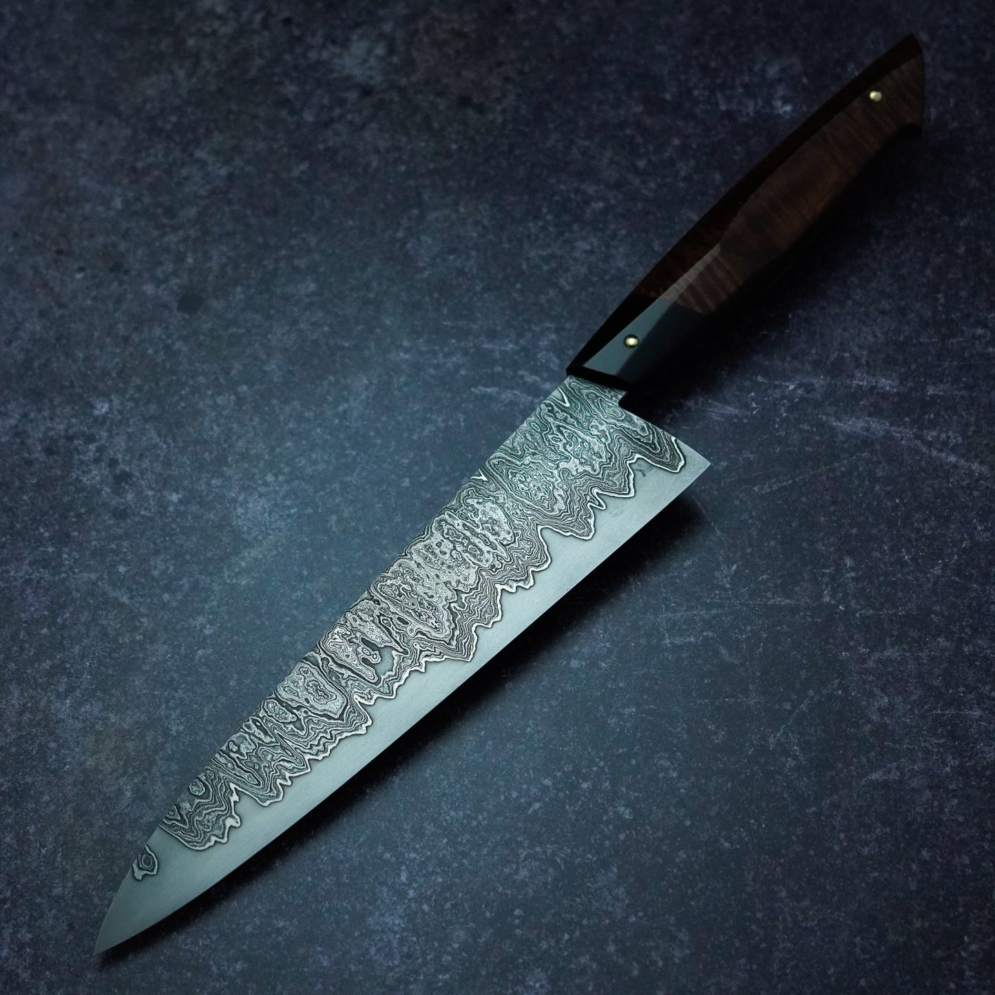 220MM Gyuto - Sculpted handle, Damascus and ApexUltra Core