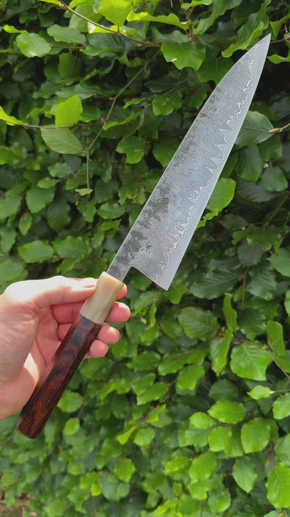 225 mm Damascus Gyuto with ApexUltra core – video
